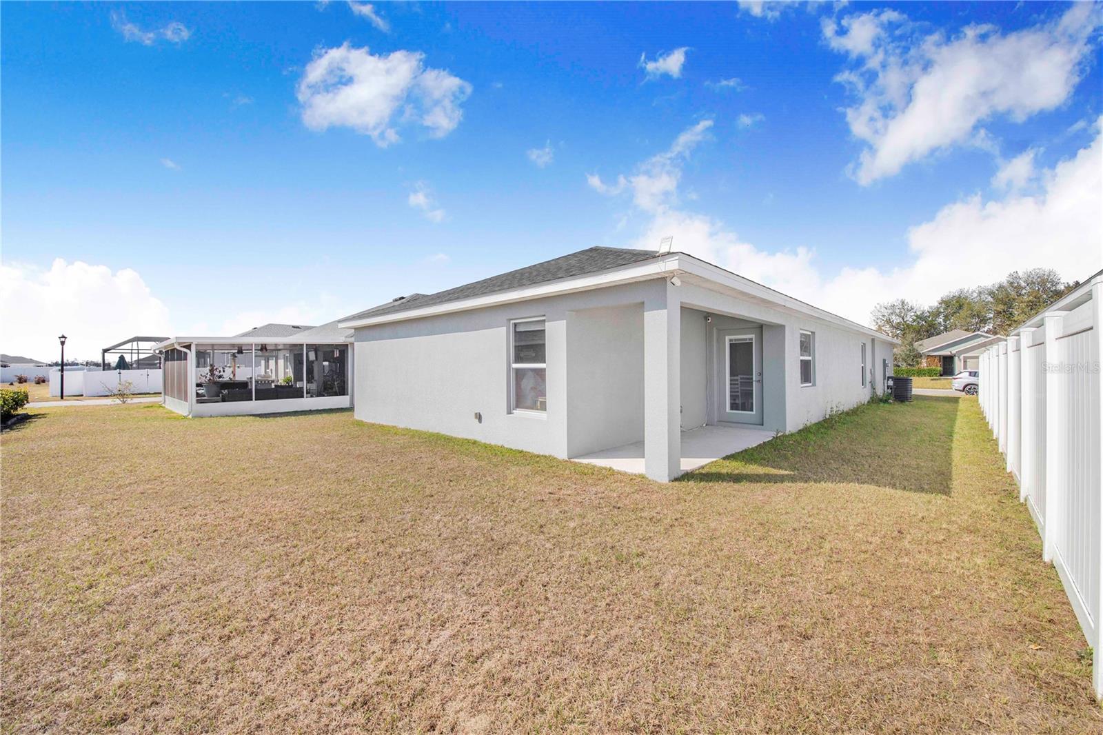 Image 30 of 37 For 941 Aruba Avenue