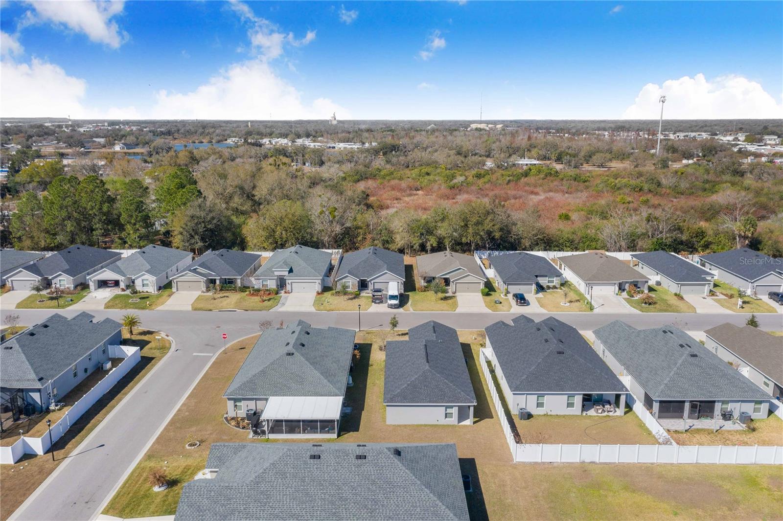 Image 33 of 37 For 941 Aruba Avenue