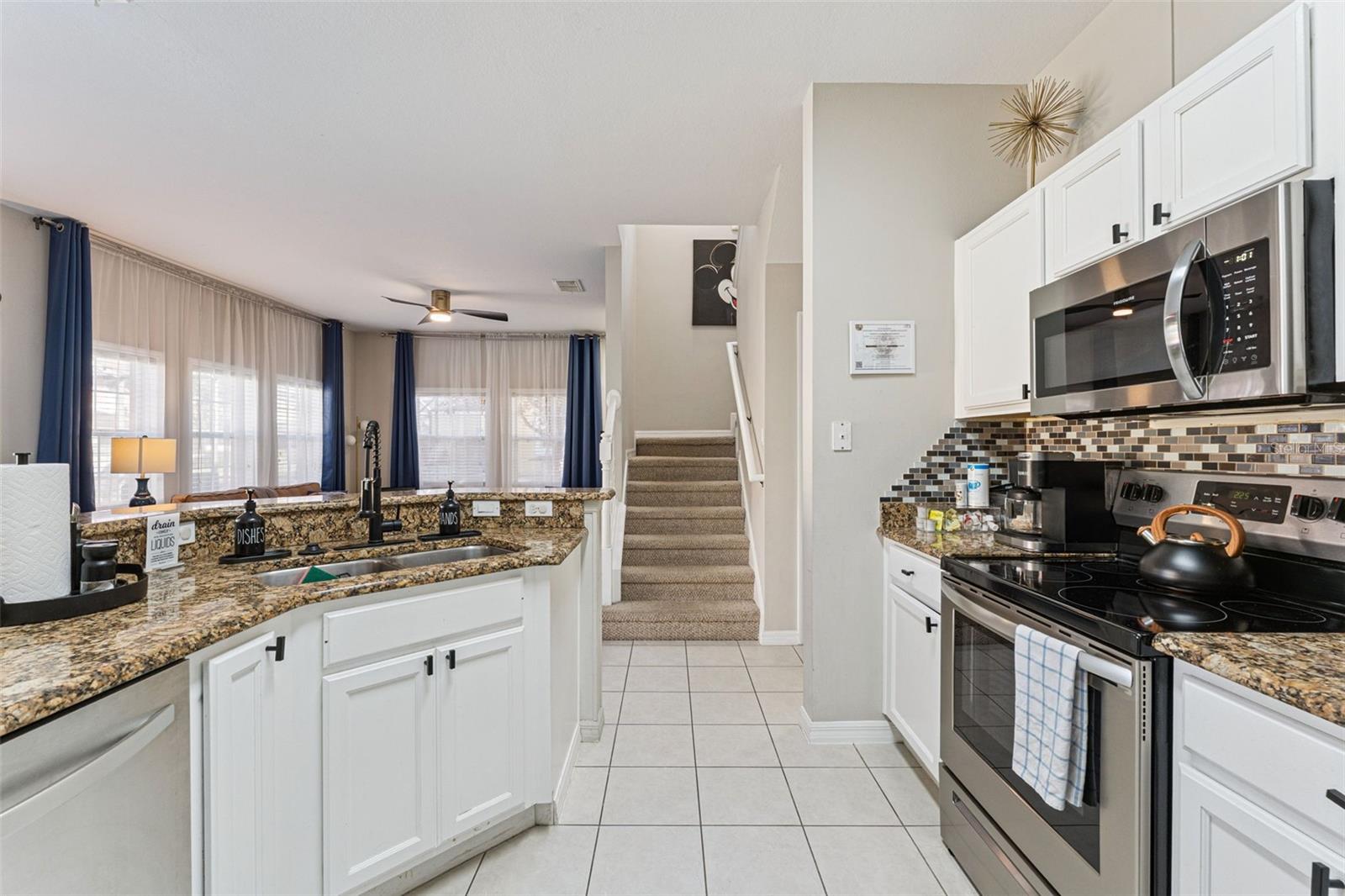 Image 13 of 72 For 8572 Bay Lilly Loop