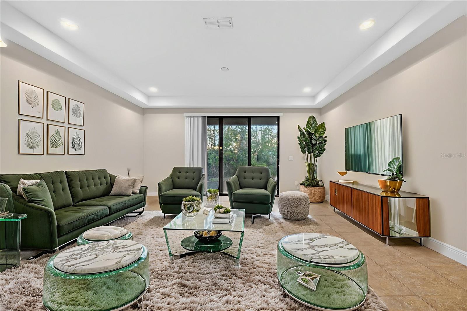 Image 10 of 30 For 8087 Brooksville Drive