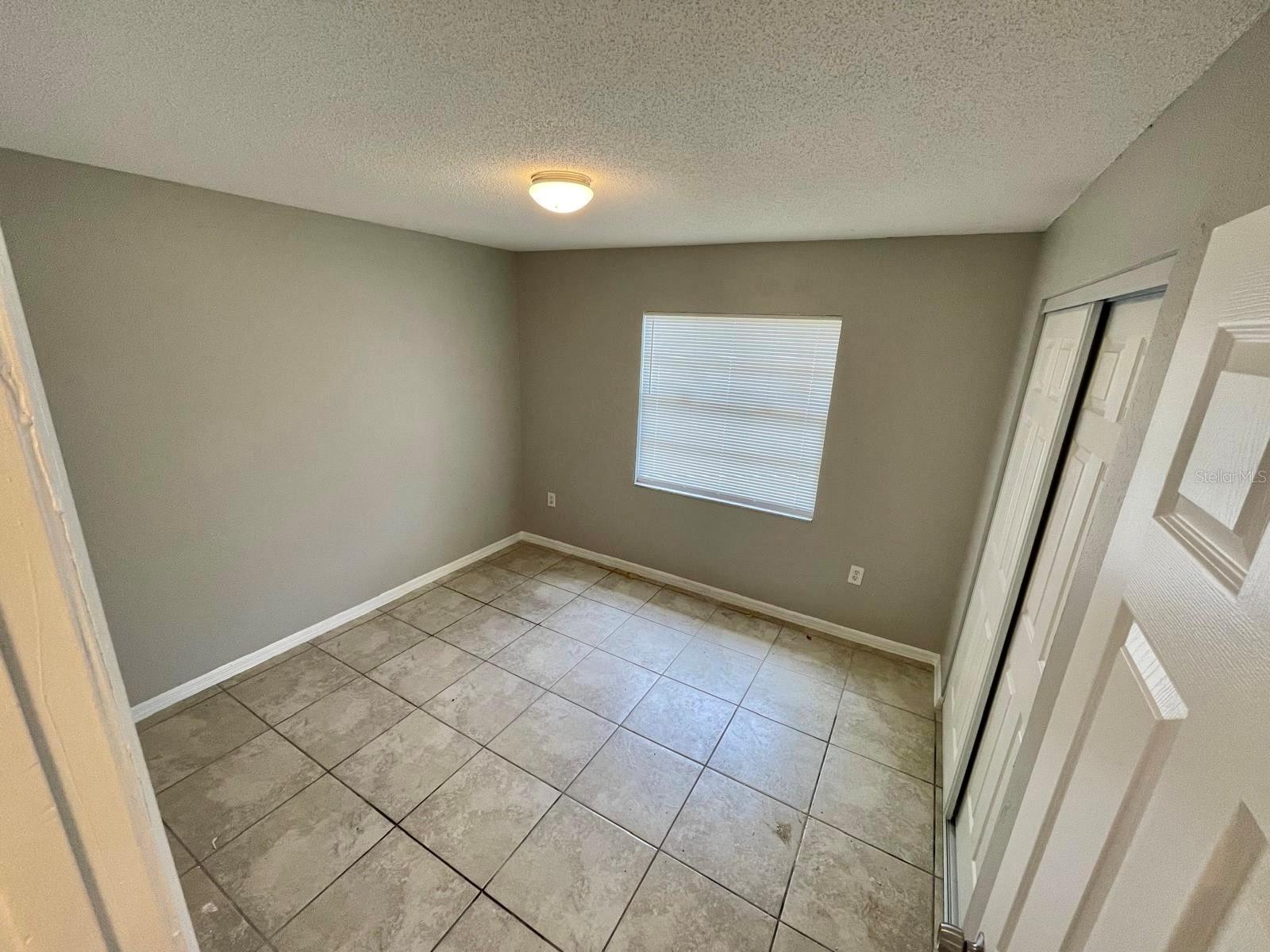 Image 4 of 5 For 1700 Birchwood Circle 2