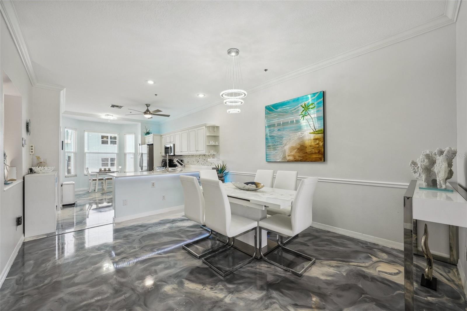 Image 12 of 71 For 1061 Pinellas Bayway S