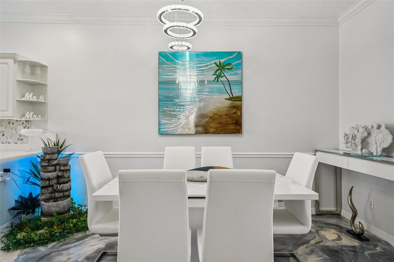 Image 13 of 71 For 1061 Pinellas Bayway S