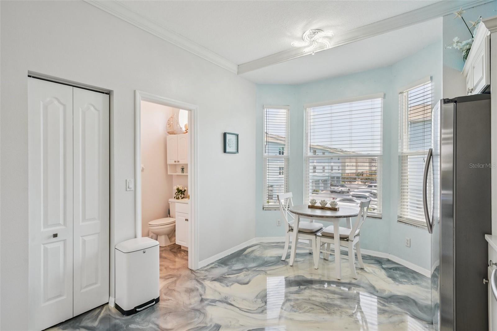 Image 23 of 71 For 1061 Pinellas Bayway S