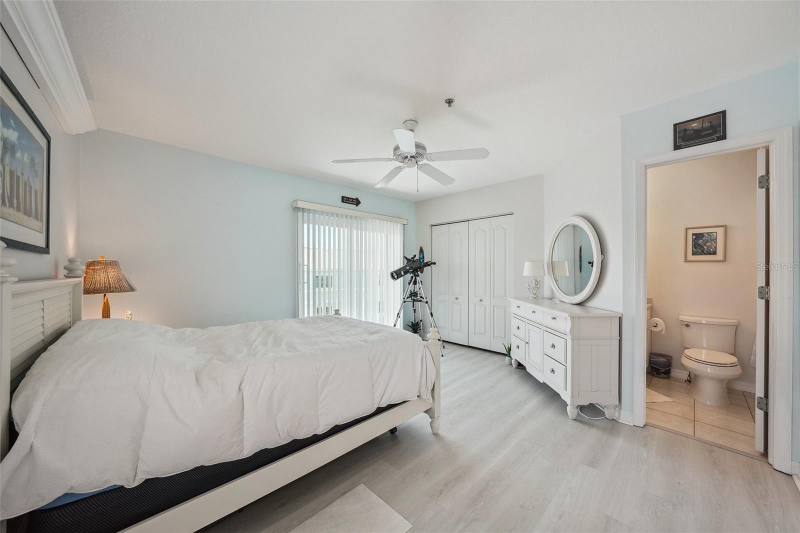 Image 39 of 71 For 1061 Pinellas Bayway S