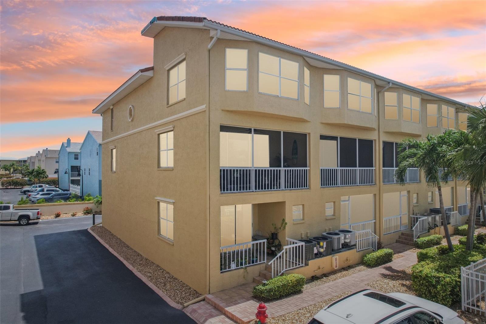 Image 58 of 71 For 1061 Pinellas Bayway S