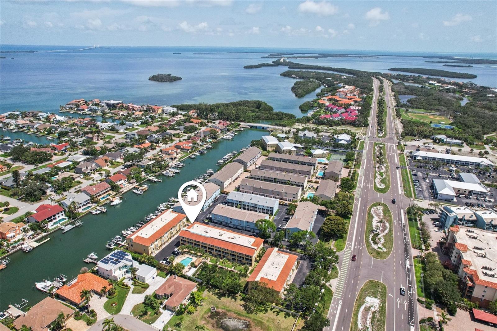 Image 66 of 71 For 1061 Pinellas Bayway S