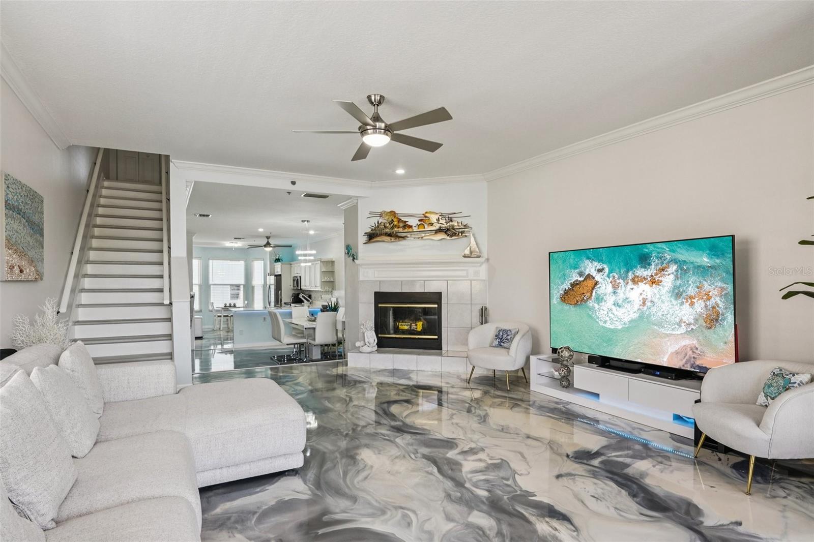 Image 9 of 71 For 1061 Pinellas Bayway S