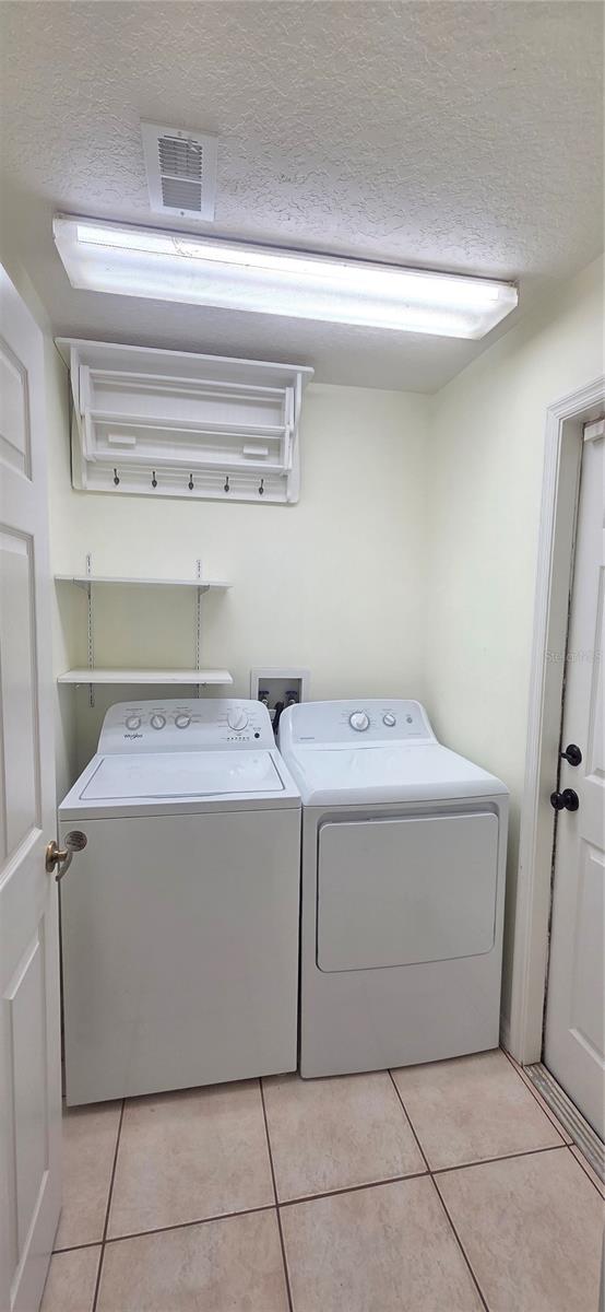 Image 18 of 22 For 4828 Jeanette Court