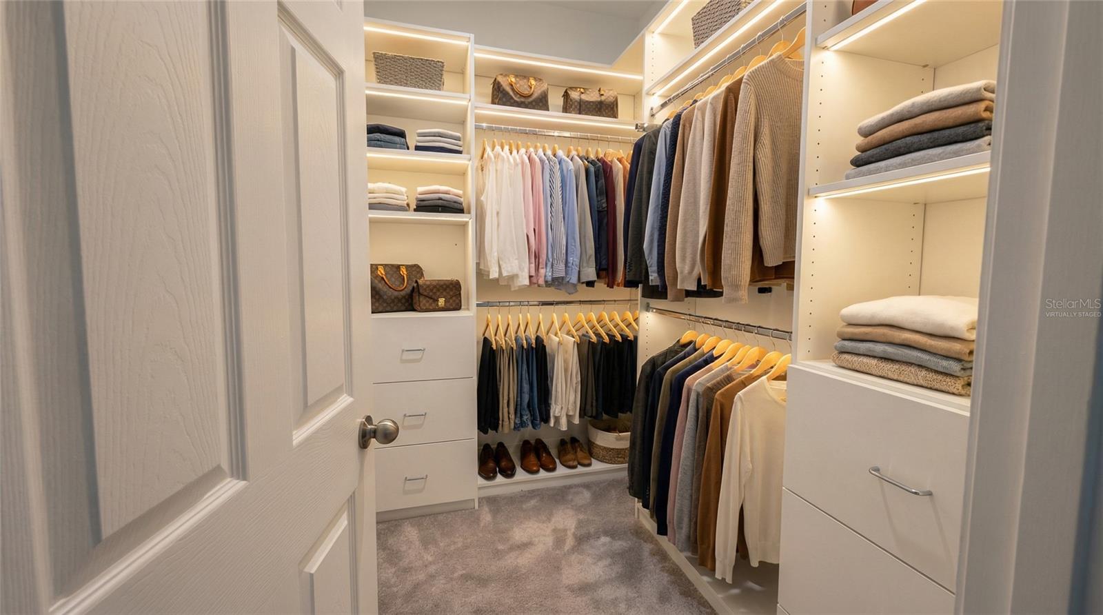 Image 10 of 28 For 693 Crown Rose Drive