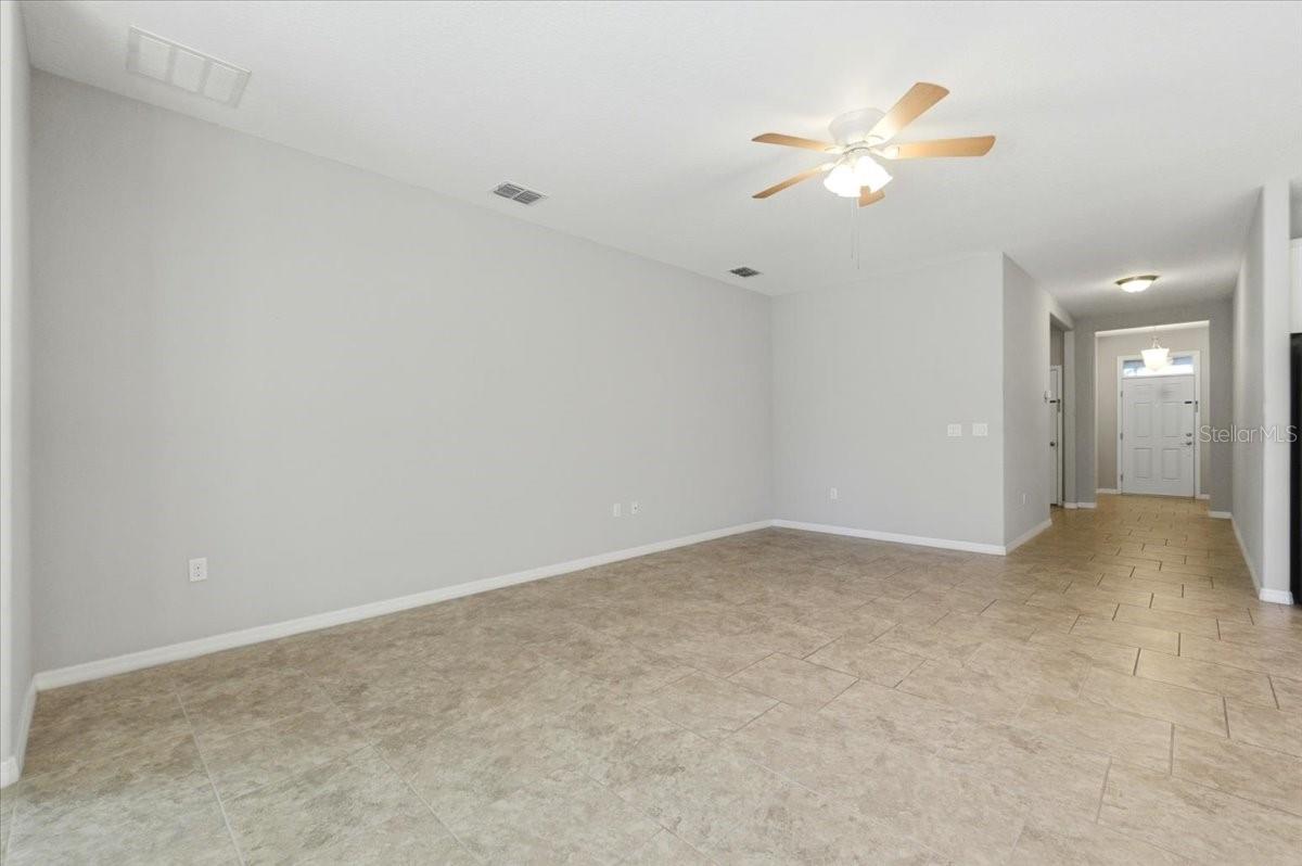 Image 8 of 38 For 145 Waterside Circle