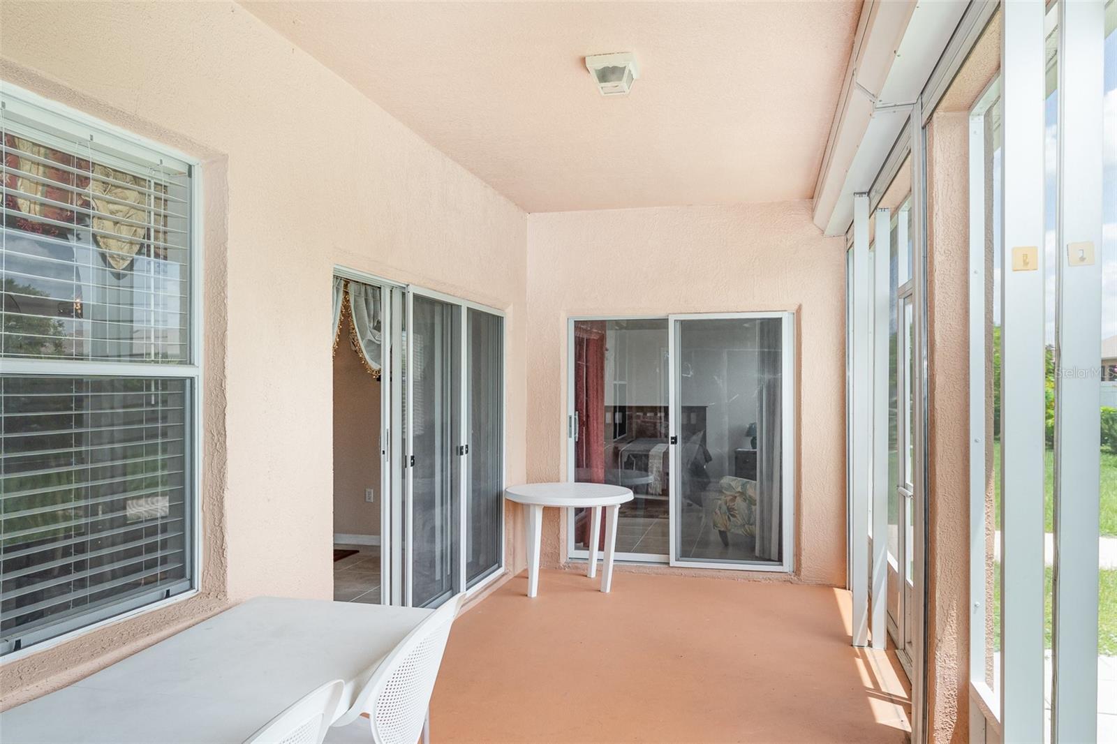 Image 24 of 34 For 462 Peppermill Circle