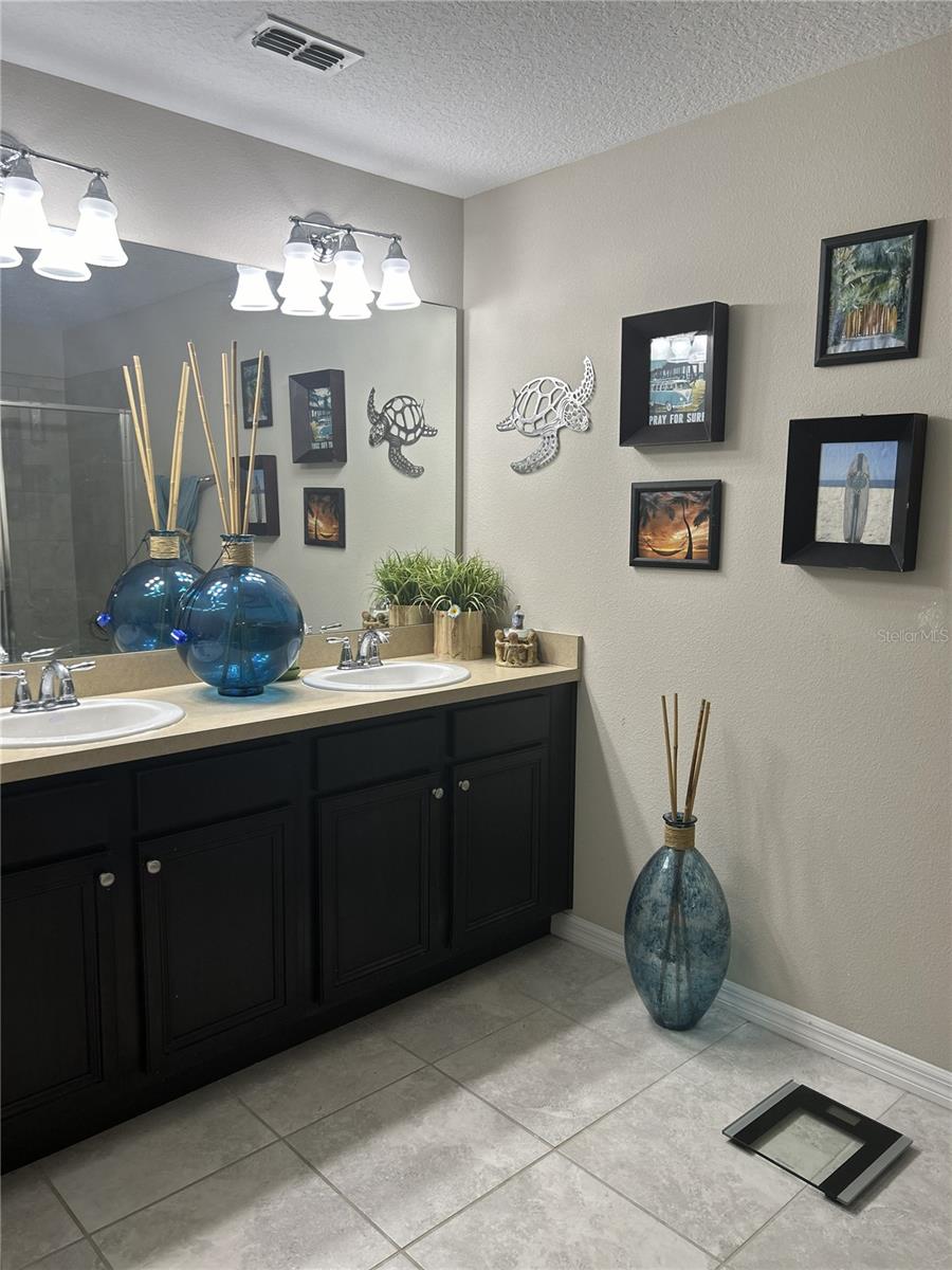 Image 9 of 15 For 10813 Corsican Street 10