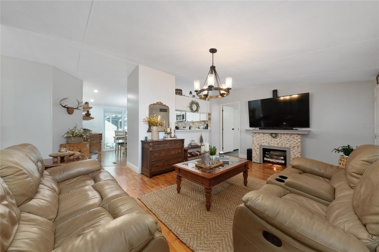 Image 13 of 48 For 708 Fazzini Road