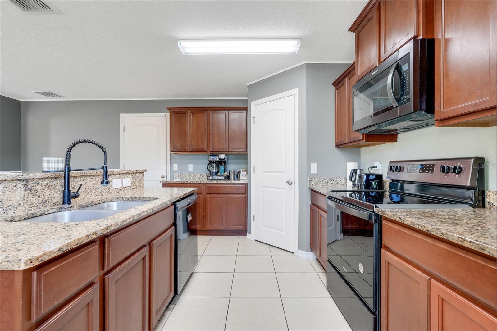 Image 17 of 52 For 5660 Elsinore Way