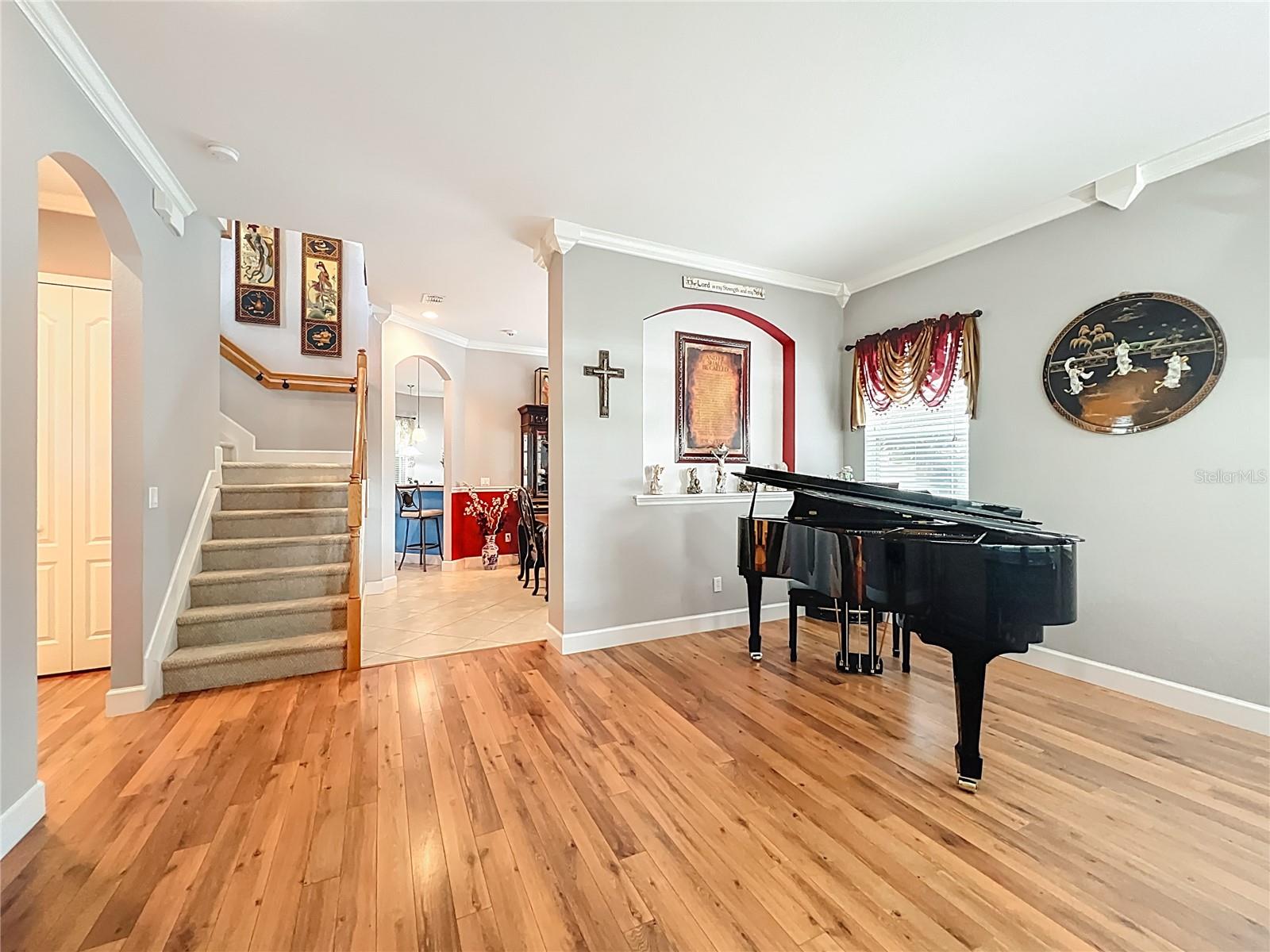 Image 10 of 74 For 6840 Helmsley Circle