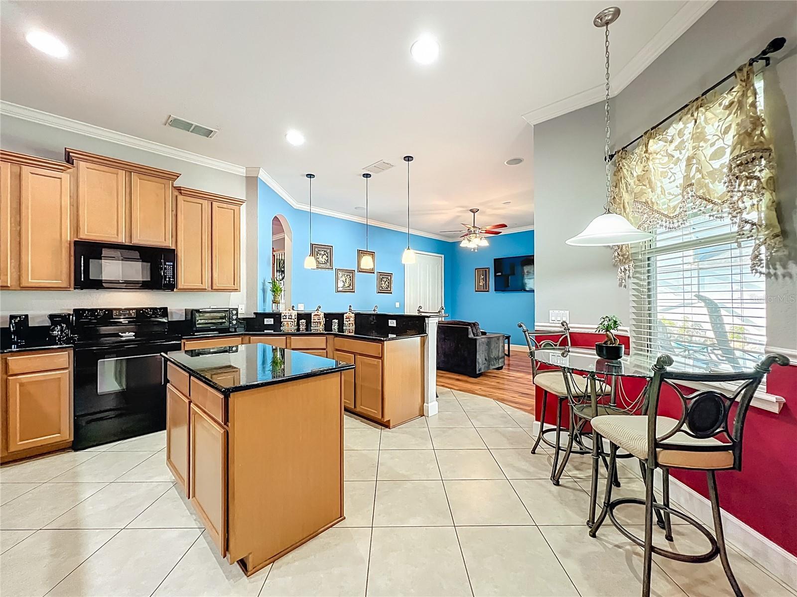 Image 19 of 74 For 6840 Helmsley Circle