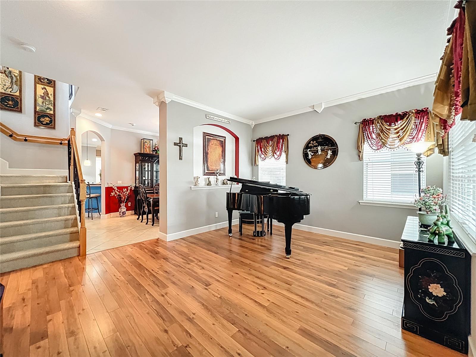 Image 9 of 74 For 6840 Helmsley Circle