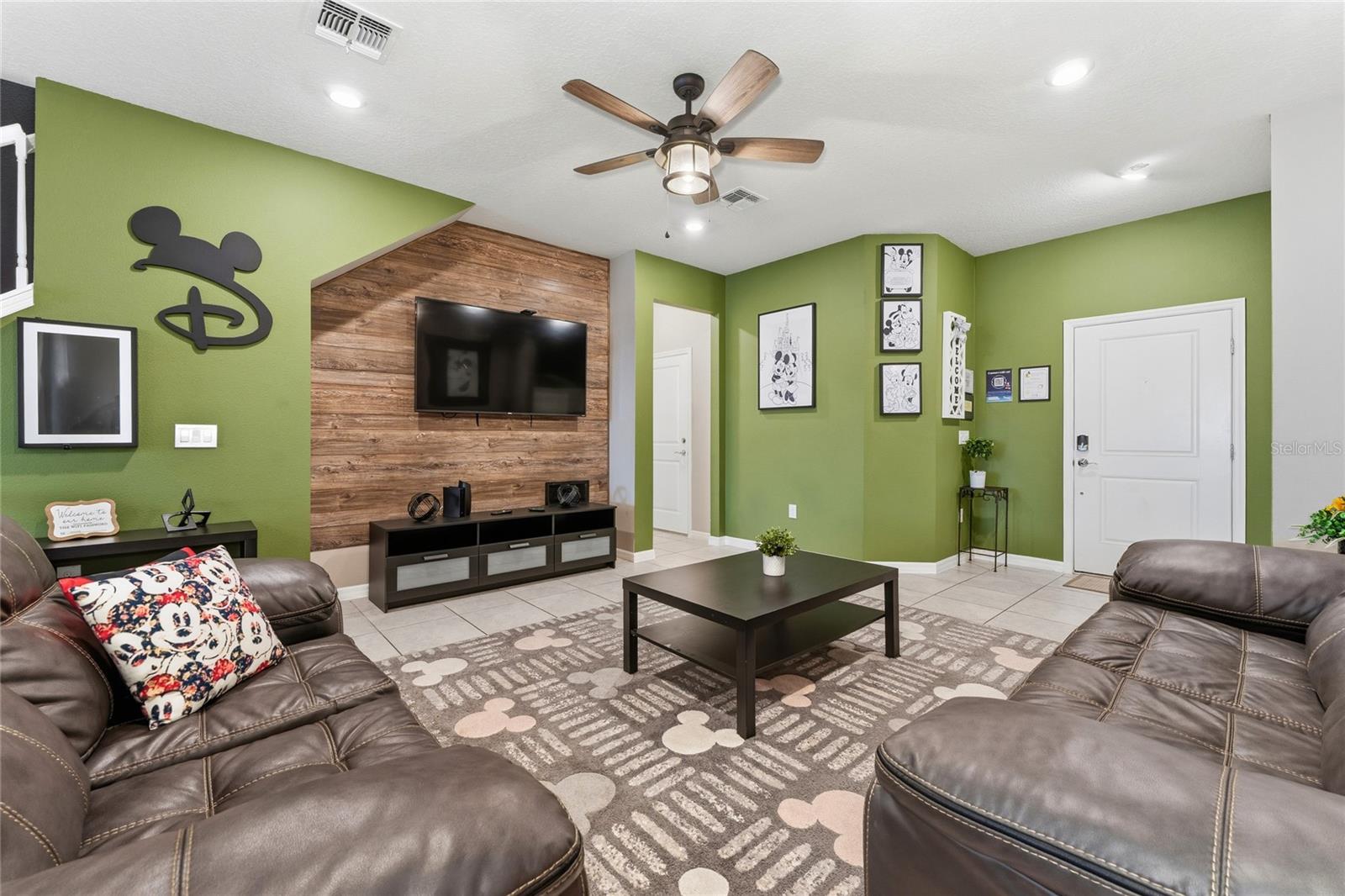 Image 11 of 49 For 7336 Oakmoss Loop