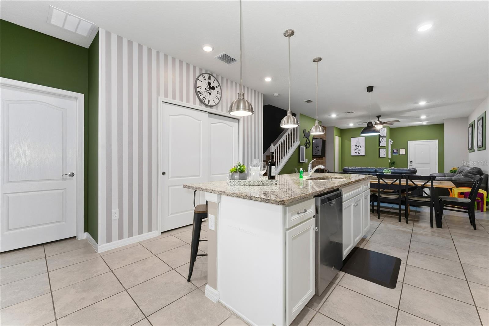 Image 15 of 49 For 7336 Oakmoss Loop