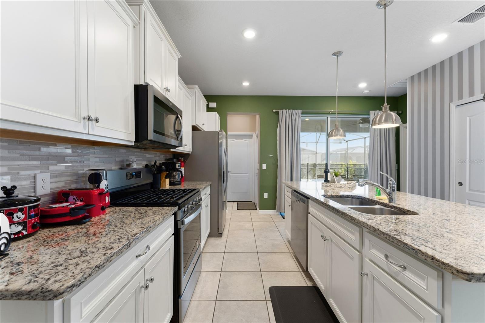 Image 16 of 49 For 7336 Oakmoss Loop