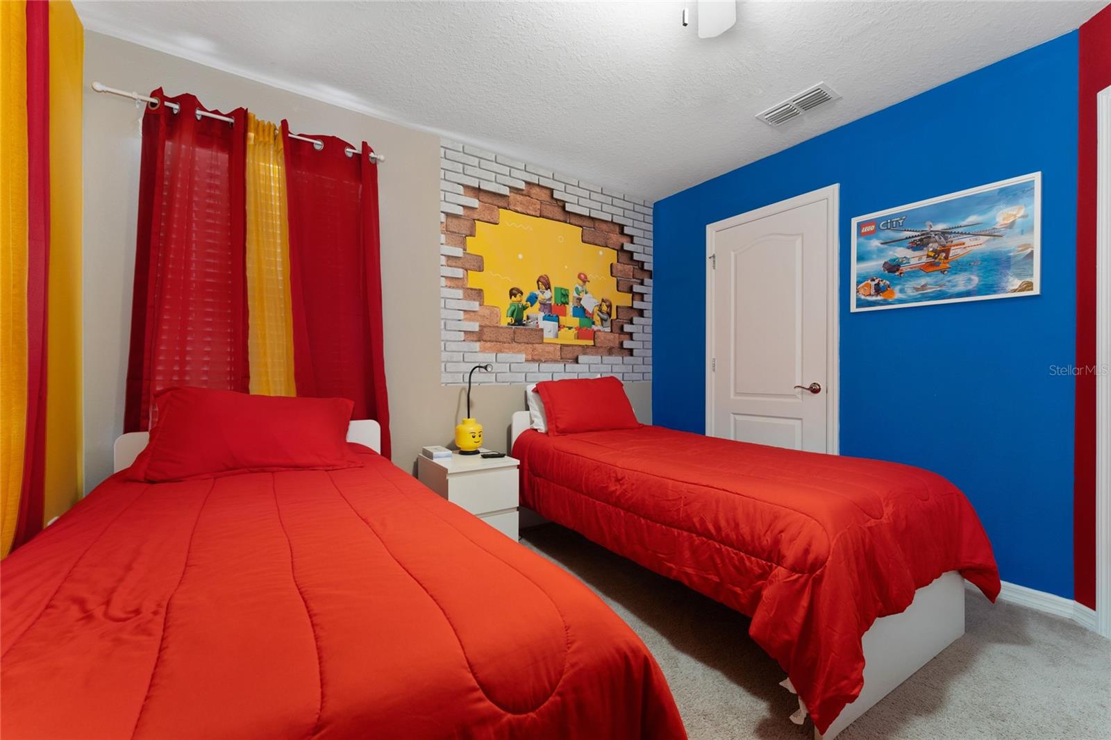 Image 30 of 49 For 7336 Oakmoss Loop