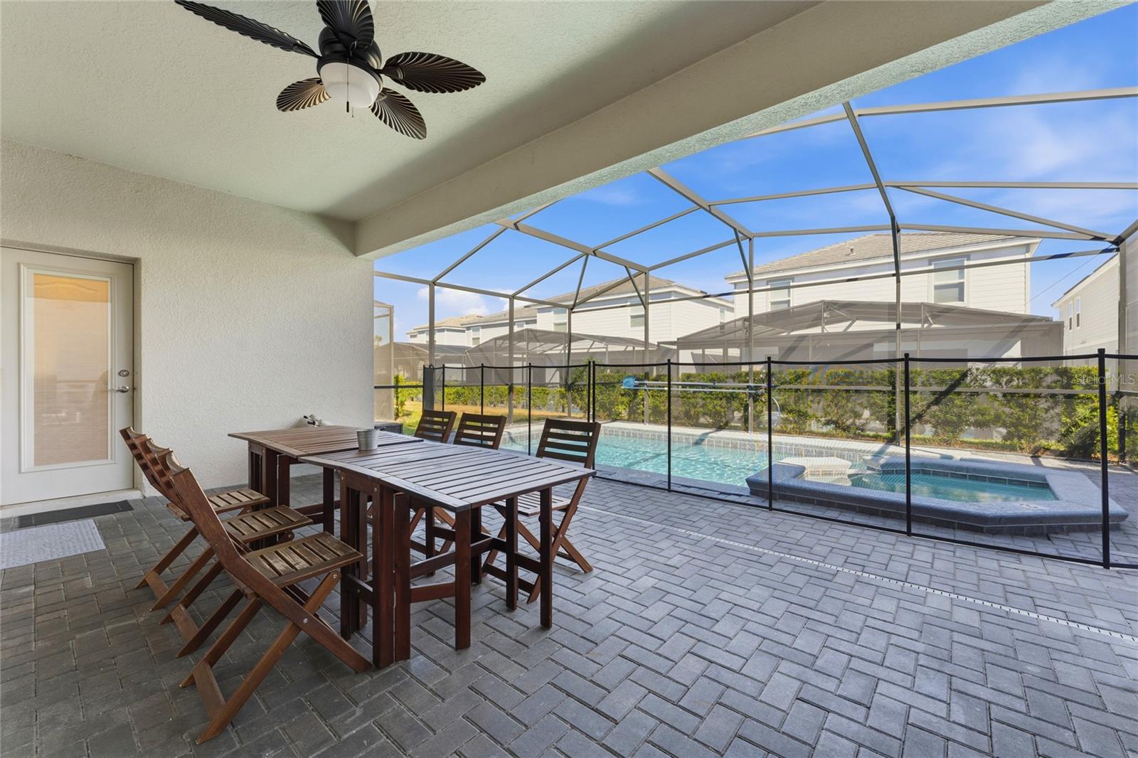 Image 38 of 49 For 7336 Oakmoss Loop