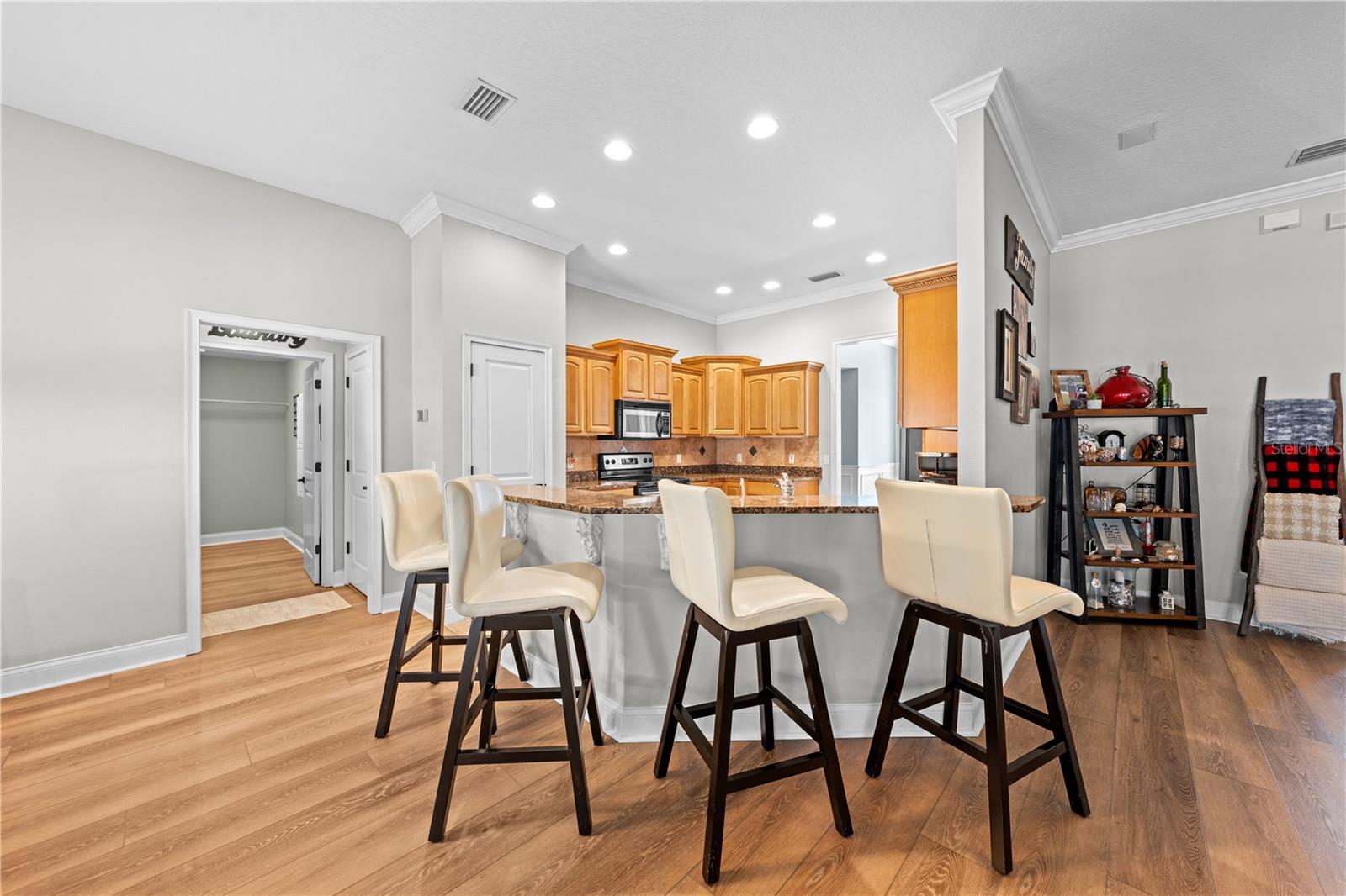 Image 15 of 34 For 6433 Shoreline Drive