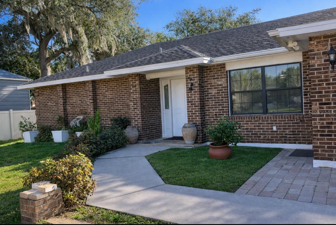 Listing Details for 1858 Sailfish Court, KISSIMMEE, FL 34744