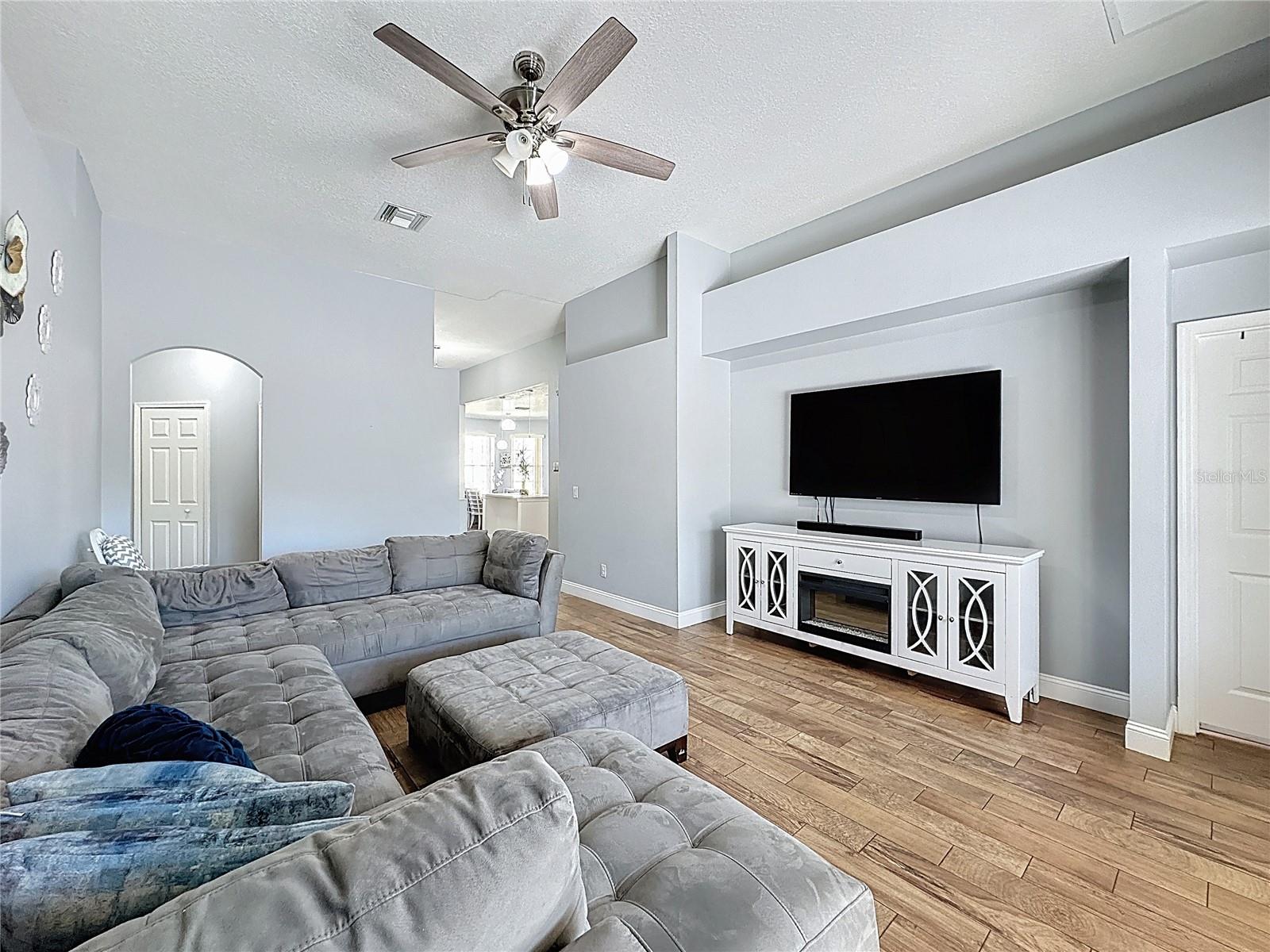 Image 17 of 64 For 443 Tupelo Circle