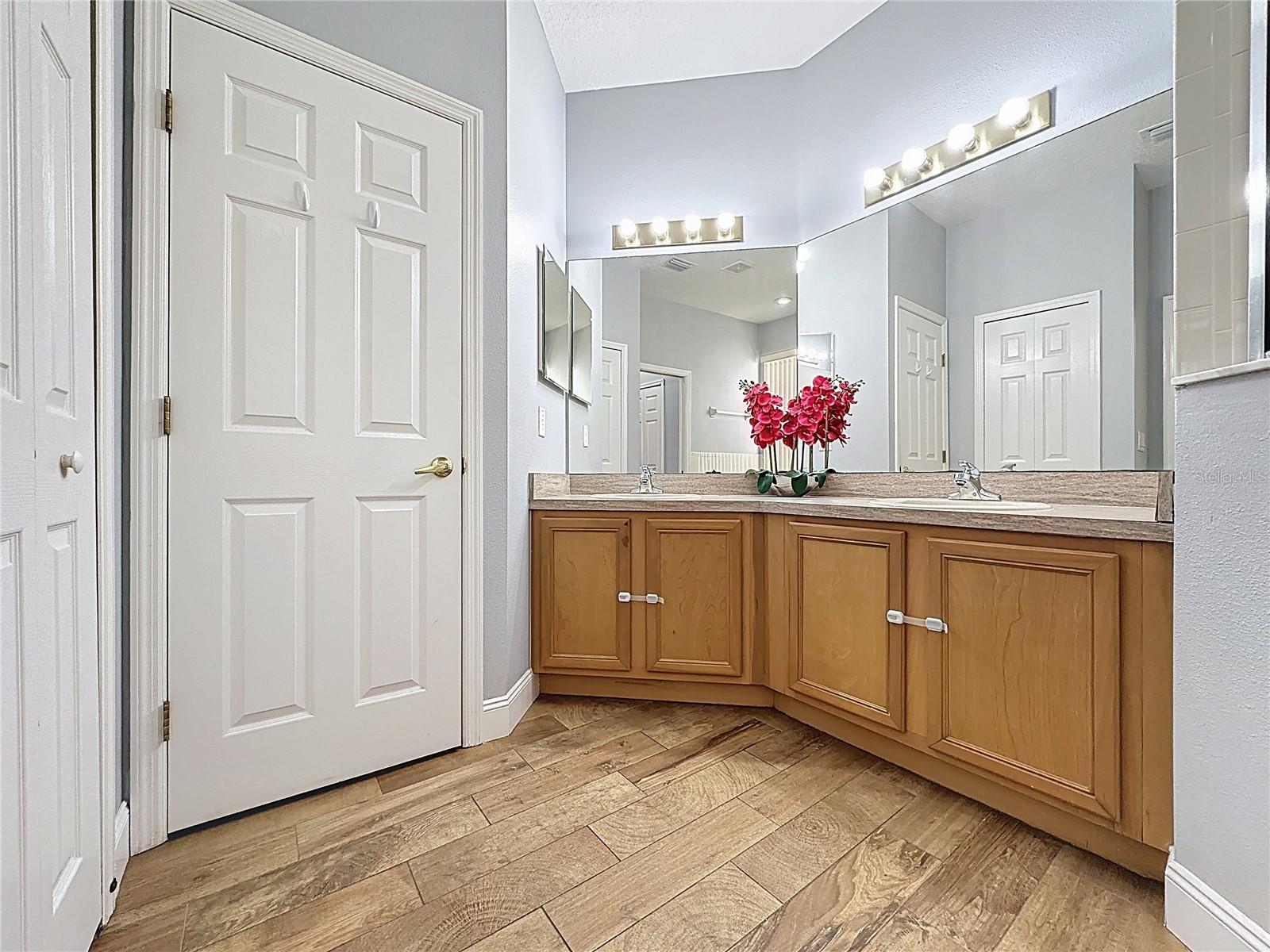 Image 31 of 64 For 443 Tupelo Circle