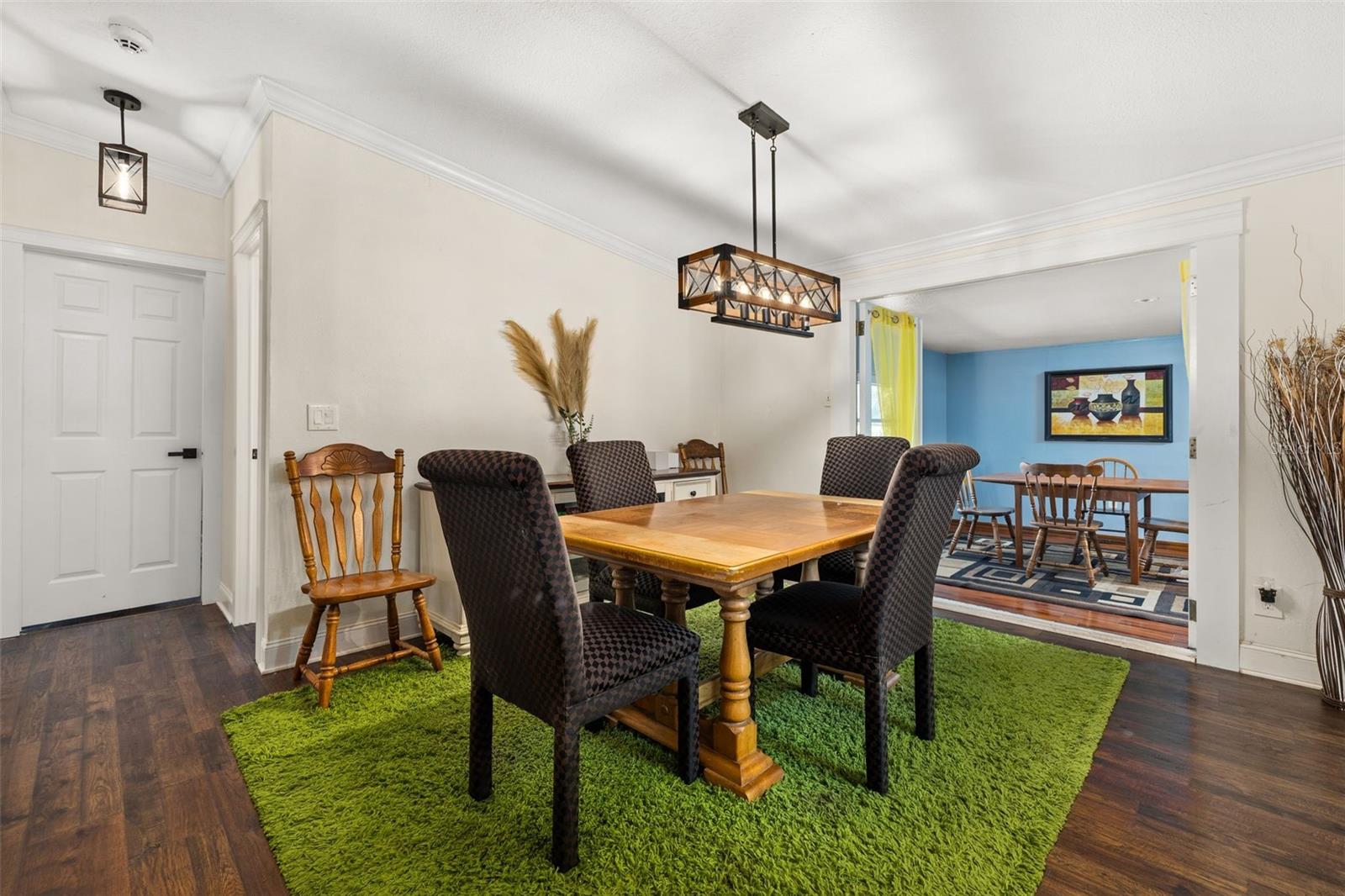 Image 11 of 47 For 204 Doe Drive