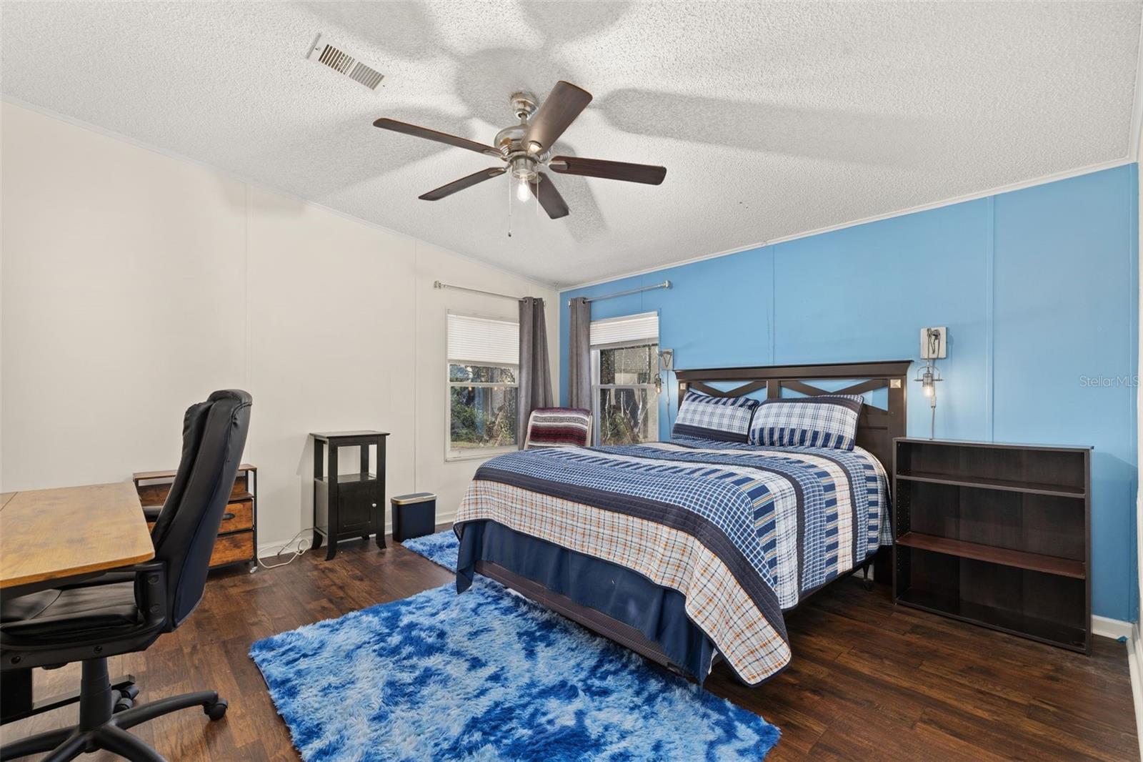 Image 22 of 47 For 204 Doe Drive