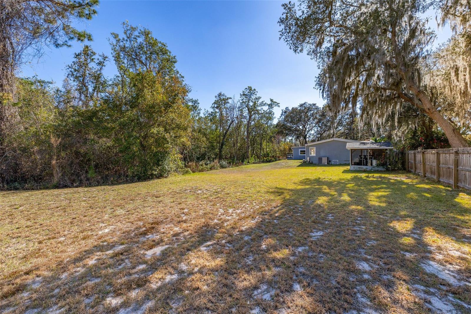 Image 43 of 47 For 204 Doe Drive