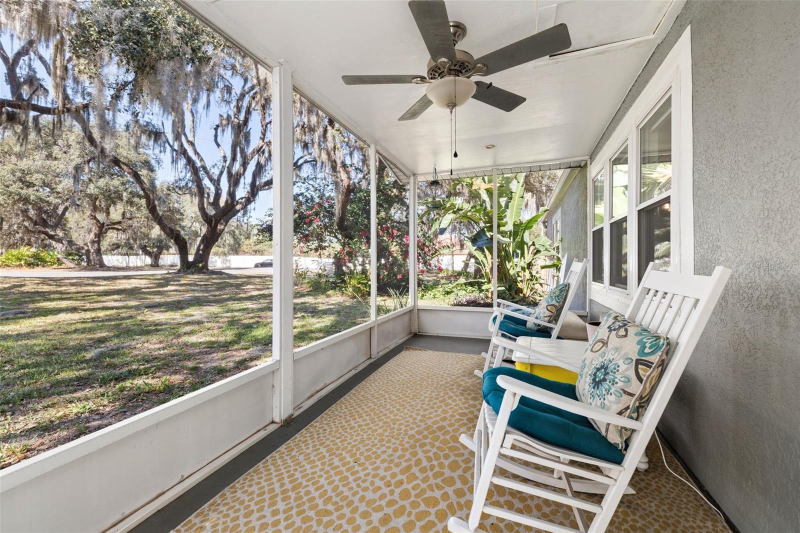 Image 5 of 47 For 204 Doe Drive