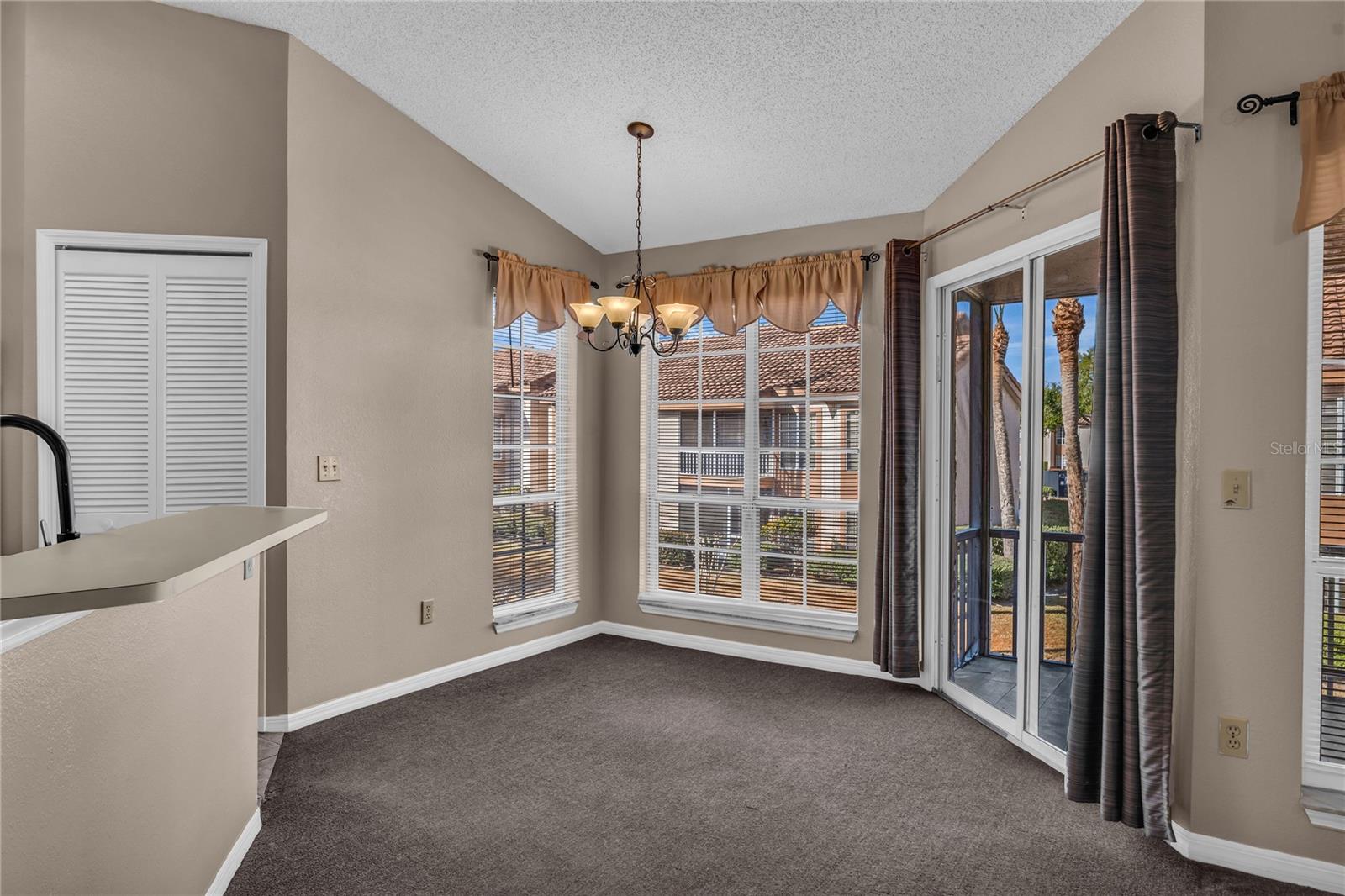 Image 9 of 31 For 4815 Brighton Terrace 204