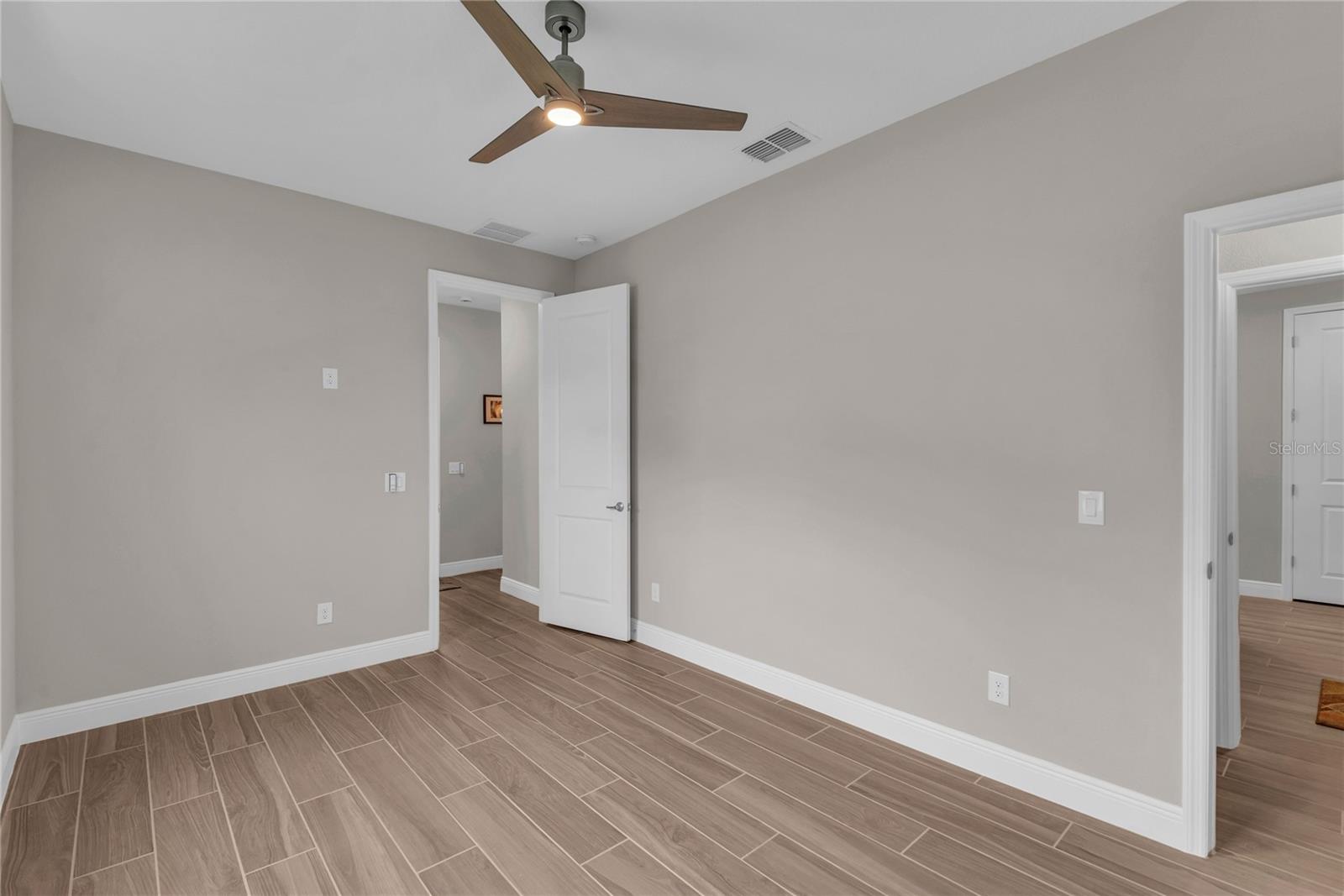 Image 24 of 68 For 2081 Derwent Drive