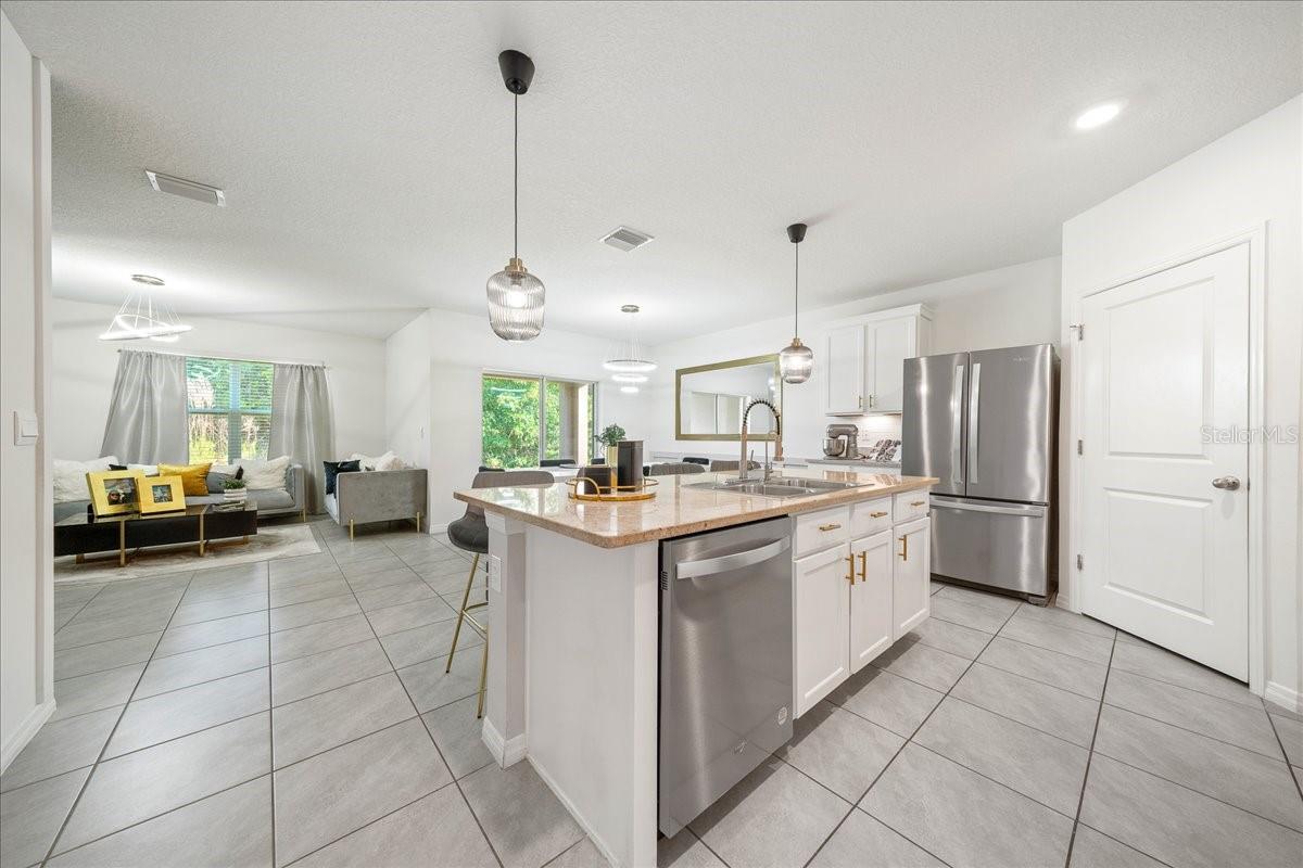 Image 18 of 56 For 160 Hickory Course Loop