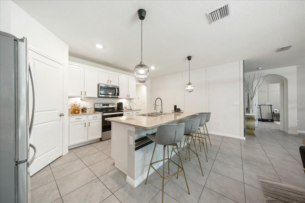 Image 22 of 56 For 160 Hickory Course Loop