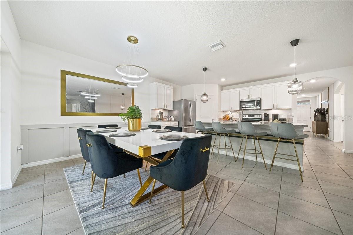 Image 3 of 56 For 160 Hickory Course Loop