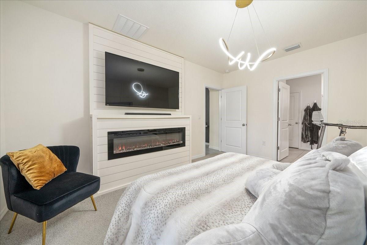 Image 9 of 56 For 160 Hickory Course Loop