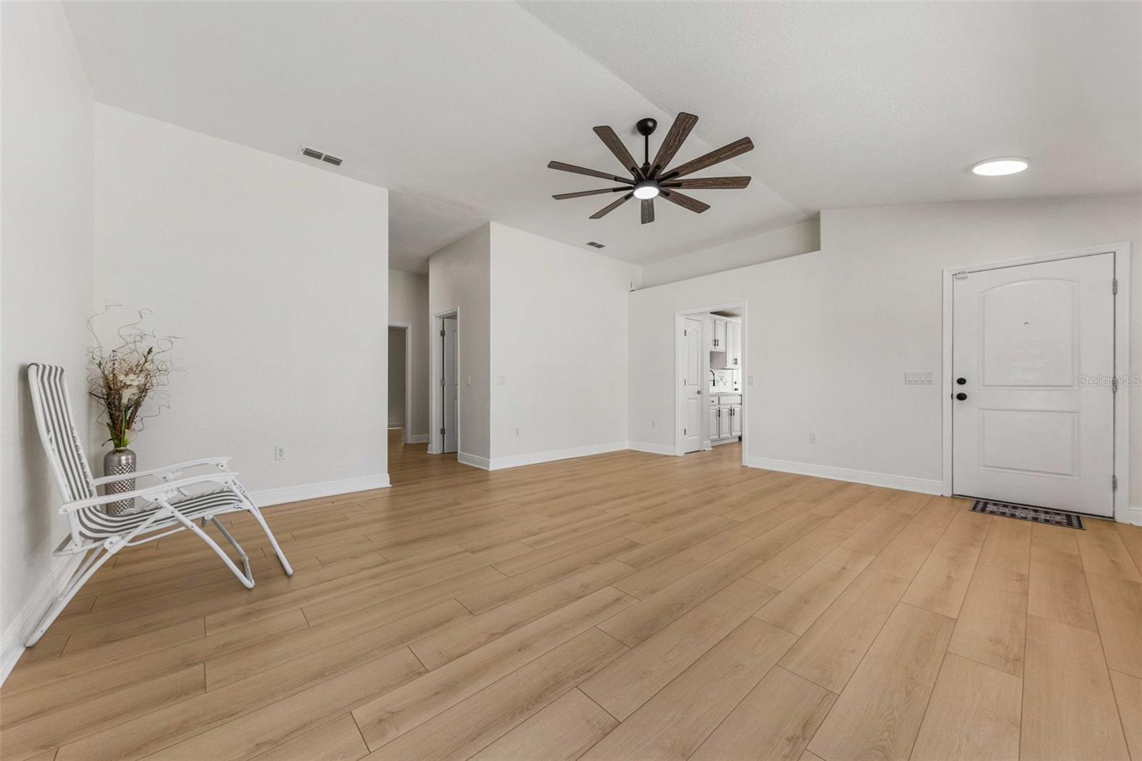 Image 6 of 29 For 1151 Myopia Hunt Club Drive