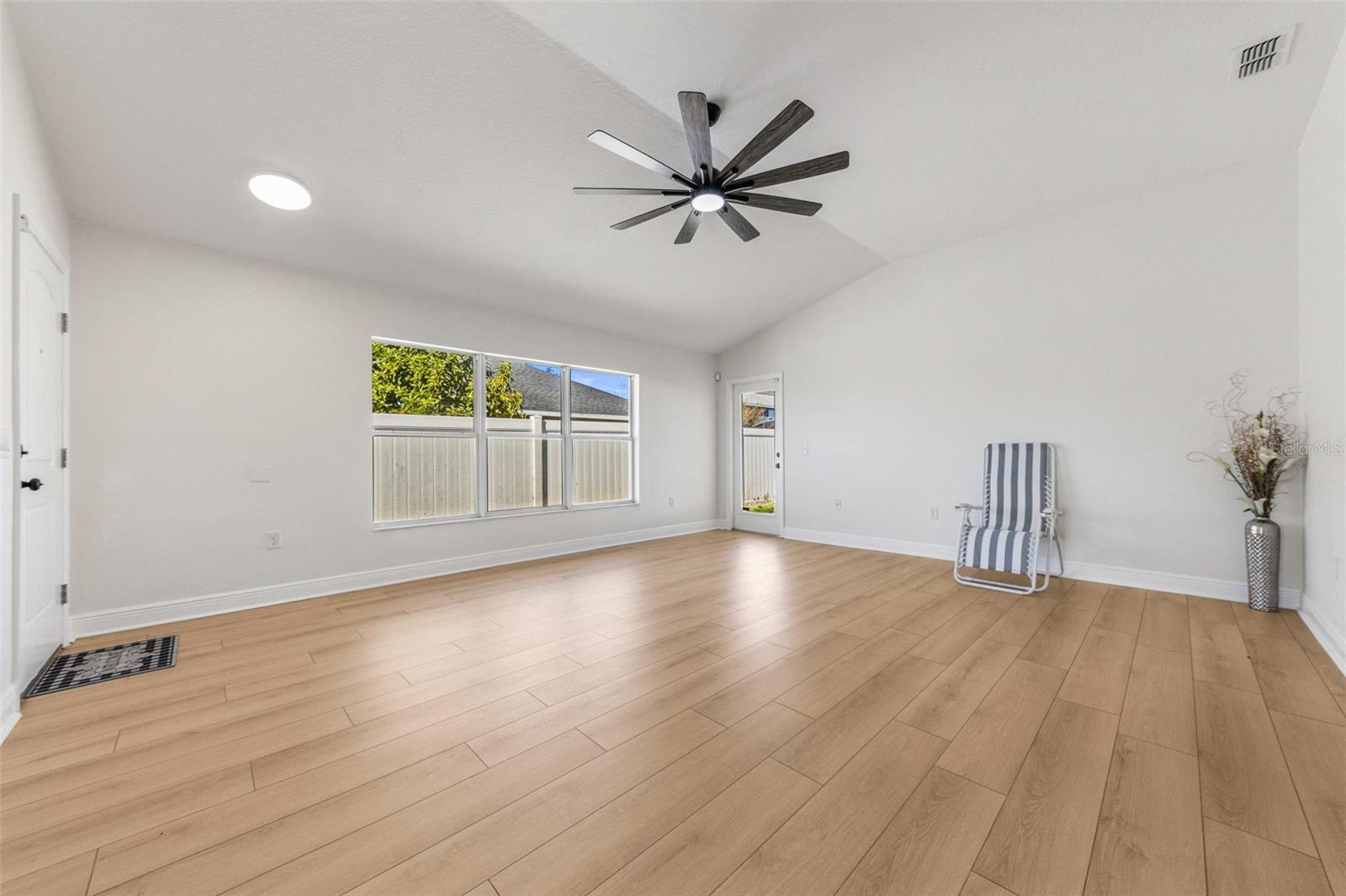 Image 7 of 29 For 1151 Myopia Hunt Club Drive