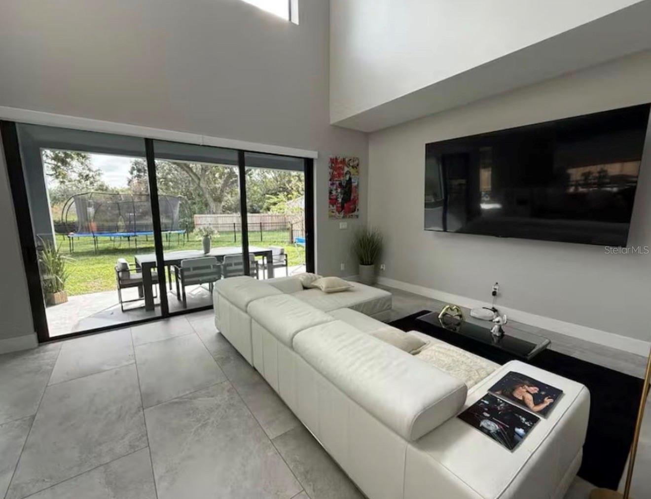 Image 6 of 22 For 1642 Triangle Avenue