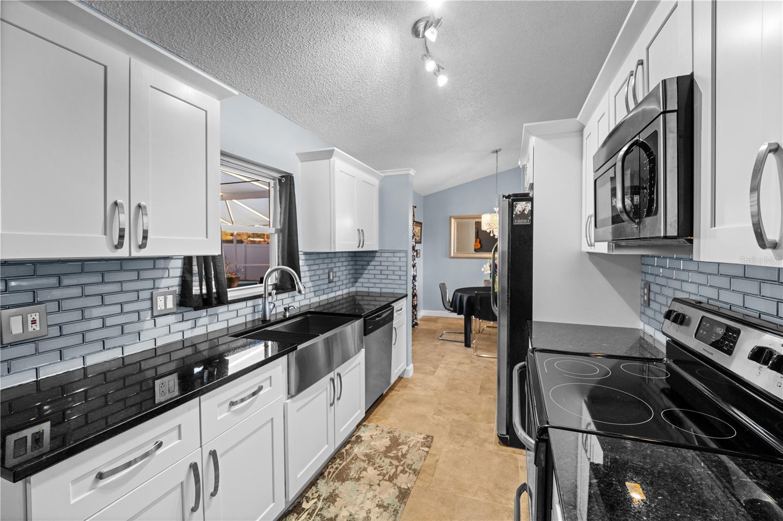 Image 10 of 31 For 3837 Blackberry Circle