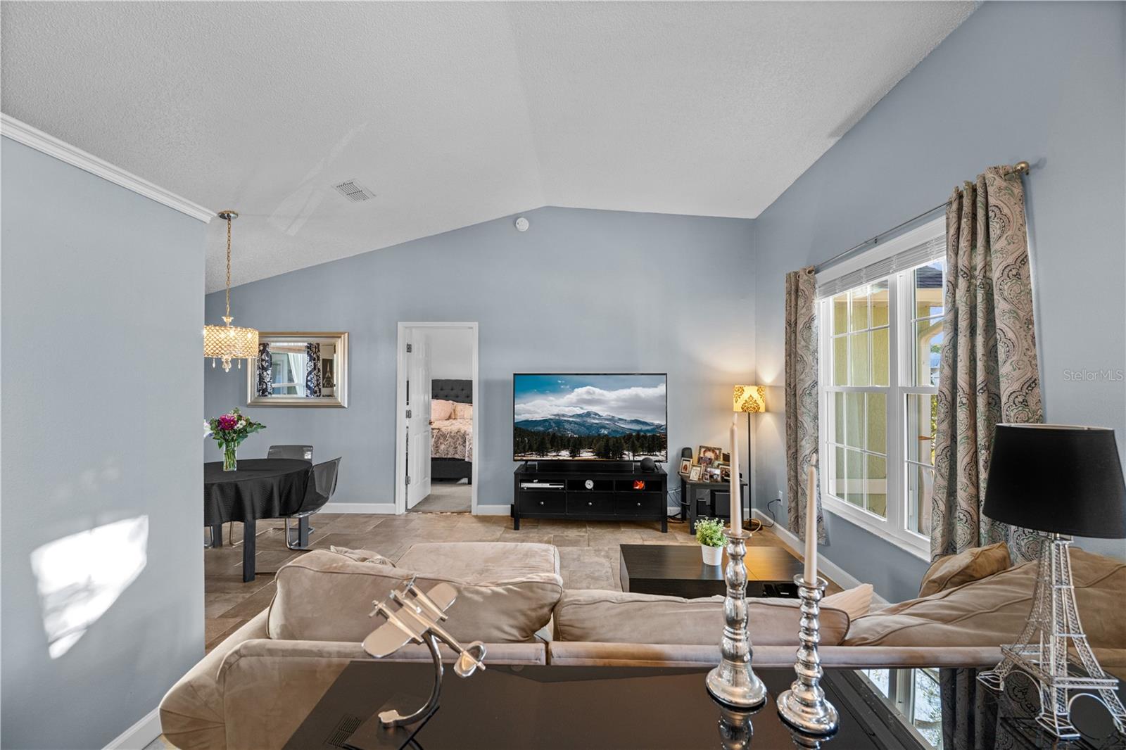 Image 7 of 31 For 3837 Blackberry Circle