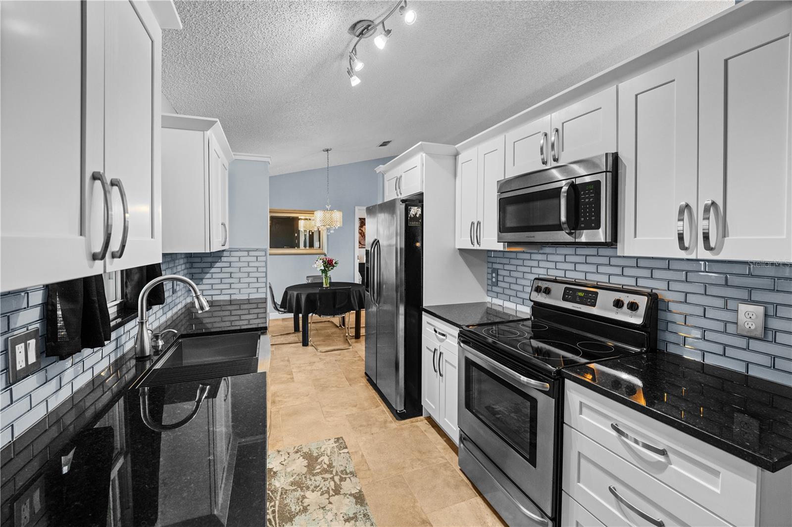 Image 9 of 31 For 3837 Blackberry Circle