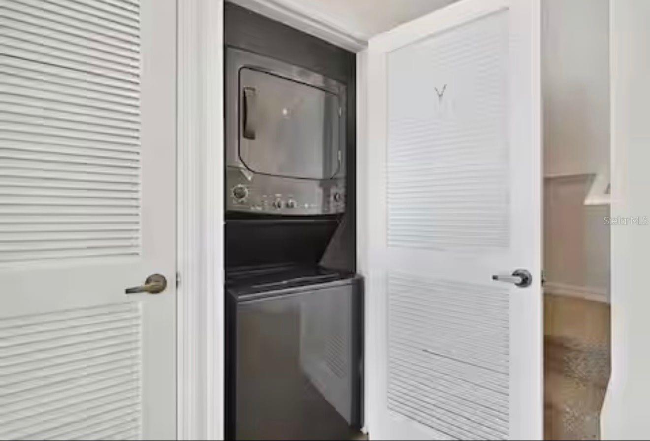 Image 6 of 23 For 4560 Yellowgold Road Apt 105