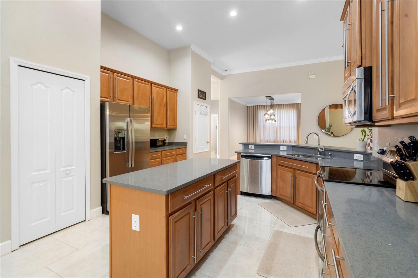 Image 17 of 51 For 2413 Courtown Court