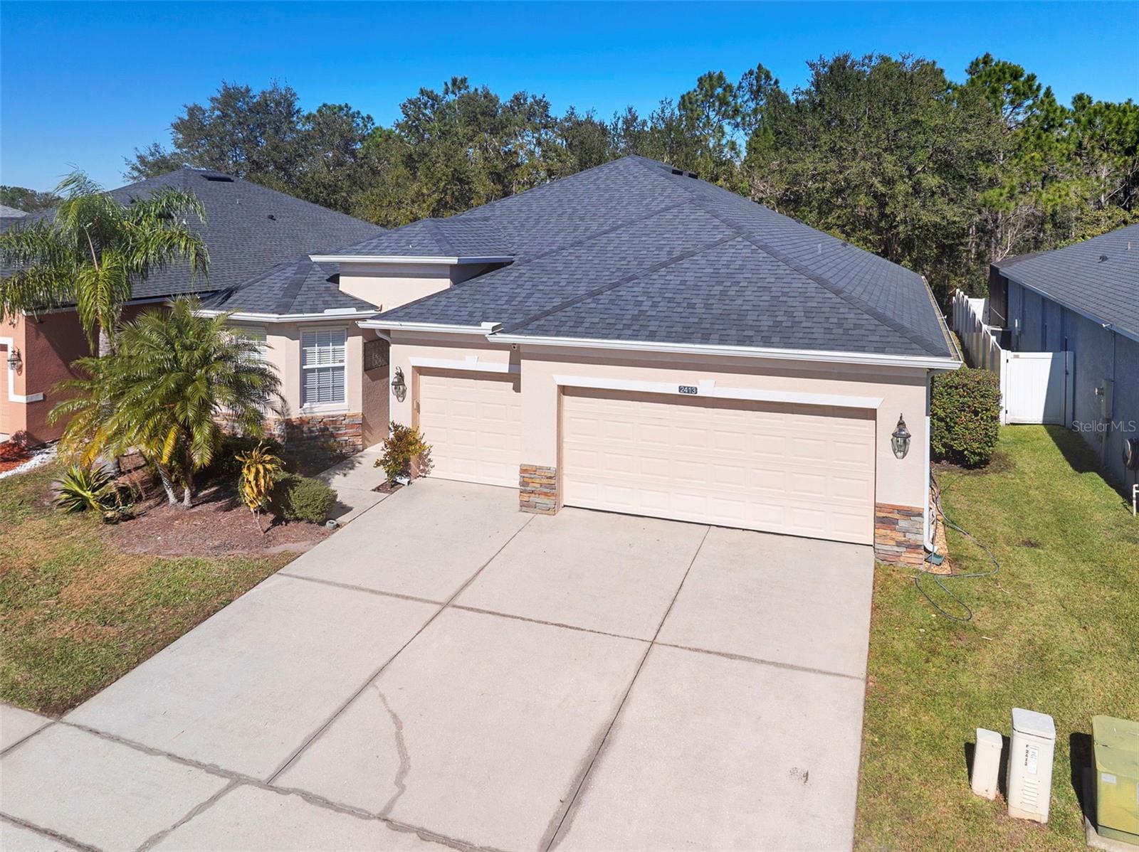 Image 4 of 51 For 2413 Courtown Court